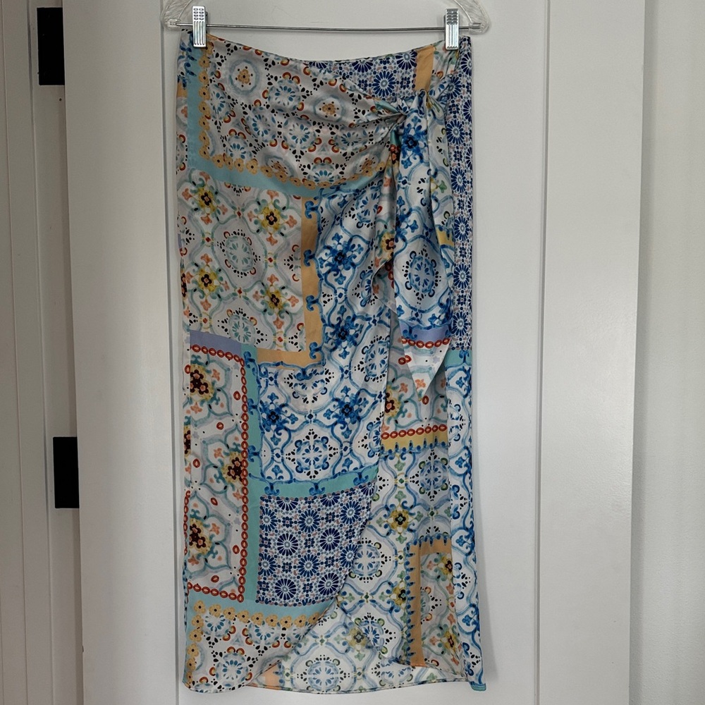 Zara Blue and Orange Patterned Midi Skirt